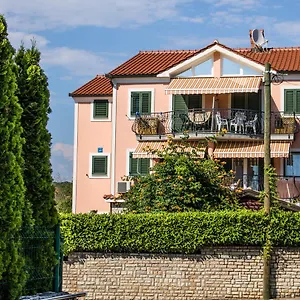 https://malinska-center-apartment.primorje-gorskikotar.com